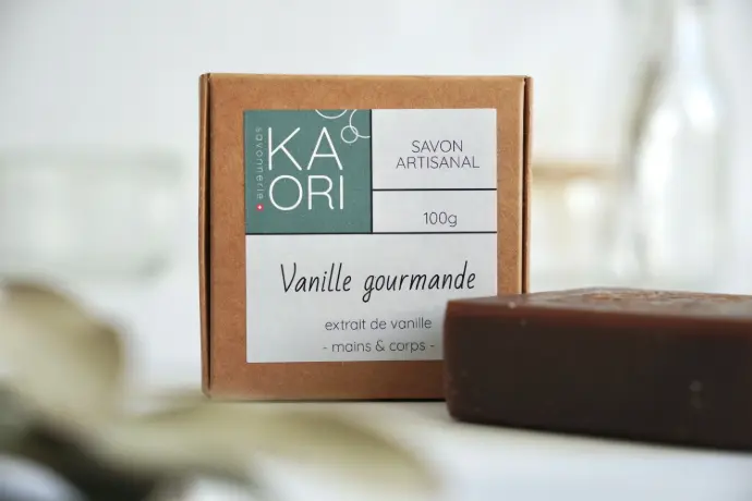 SAVON SOLIDE VANILLE GOURMANDE 5% SURGRAS